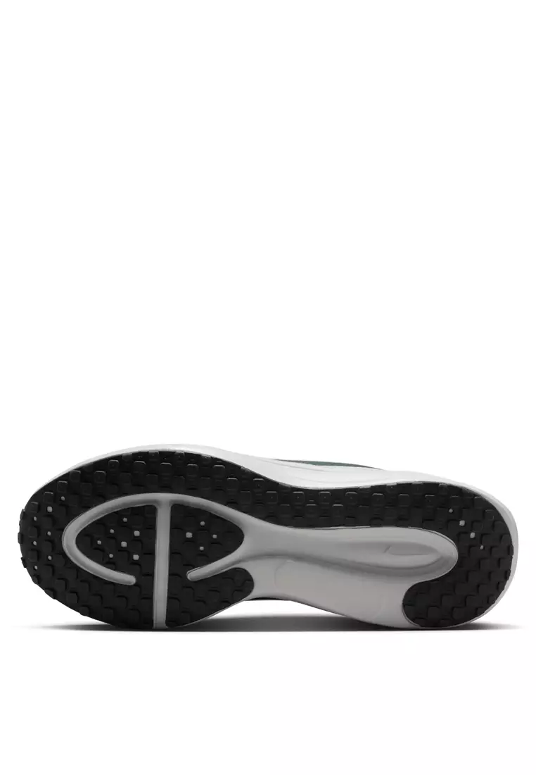 Revolution 8 Road Running Shoes