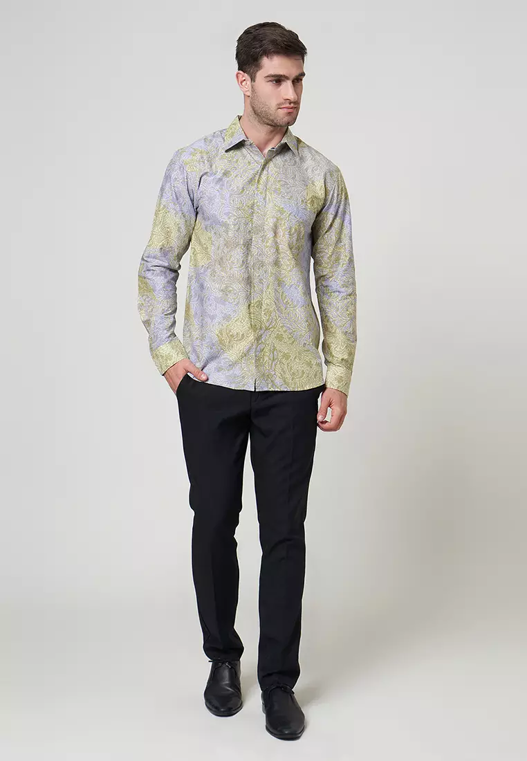 Slimfit Ardiya Kemeja Batik Pria Lengan Panjang