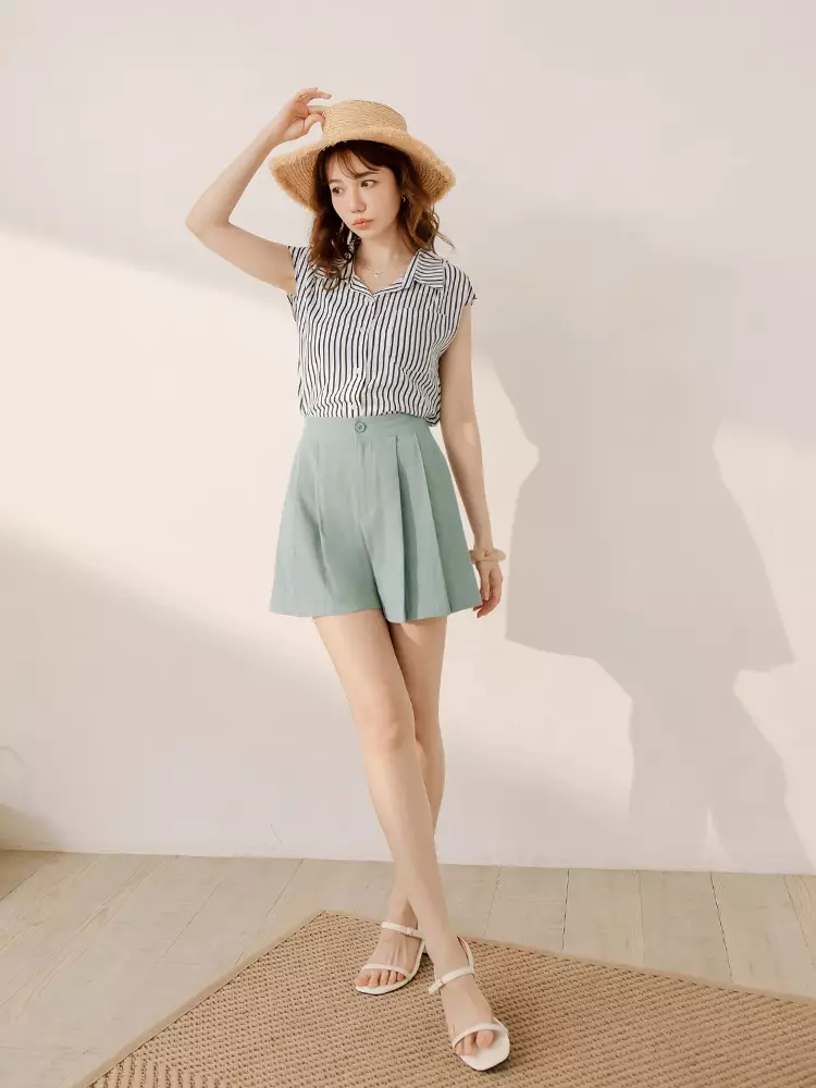 Cotton Solid Color Elastic Waist Pleated Shorts [BA7475]