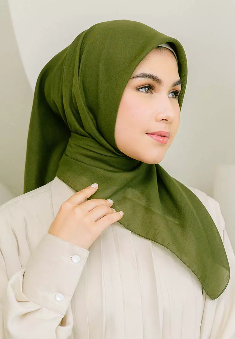 Theya Voal Square Army