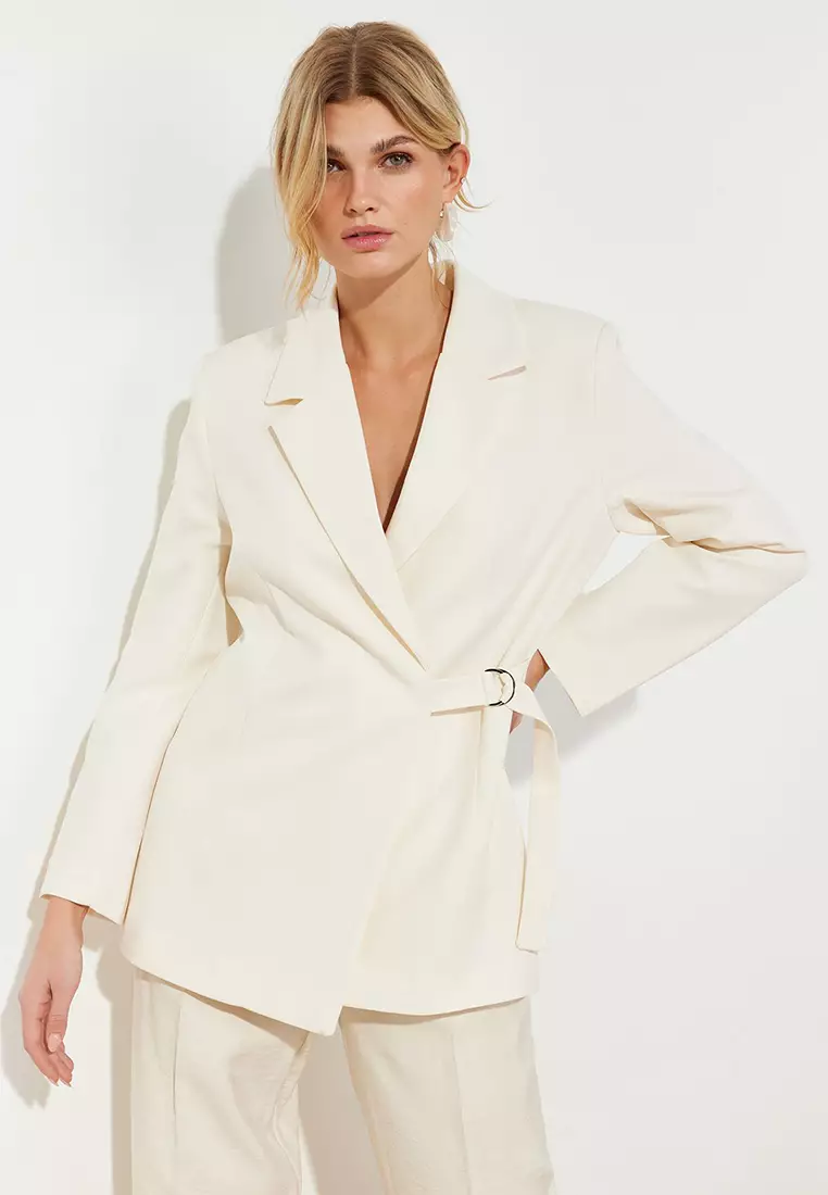Buckle Blazer