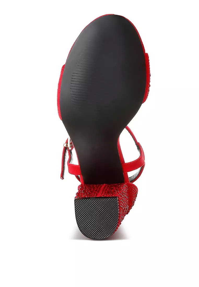 Sandal Berhias Berlian Imitasi dengan Warna Merah