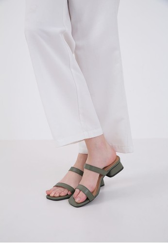 Jual Berrybenka Label Sophie Azara Strap Heels Olive Original | ZALORA