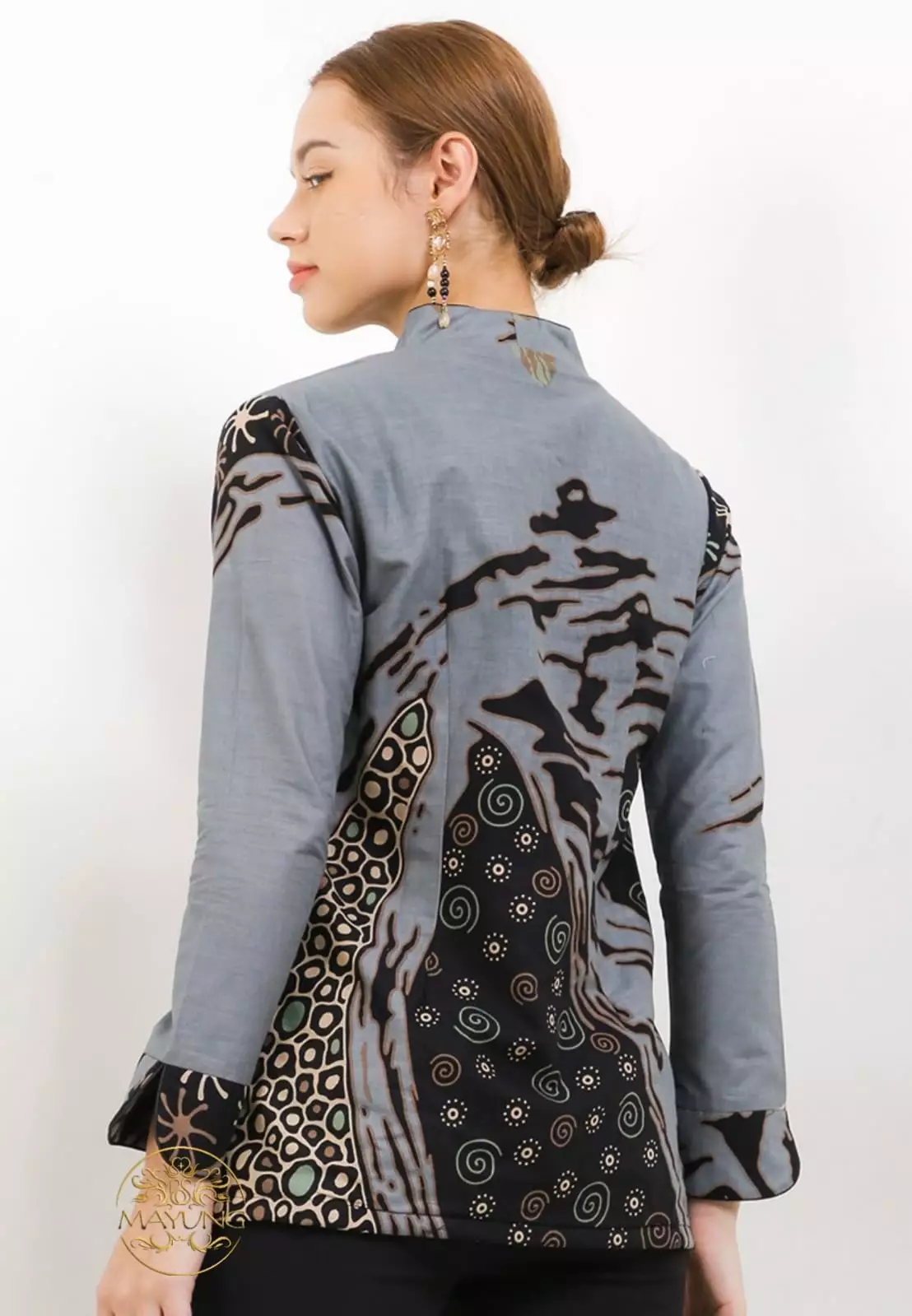 Blouse Batik Awandirga Abu Premium Slimfit Elegant