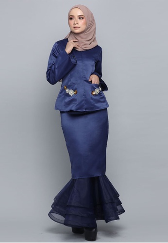 Gior Modern Kebaya from ARCO in blue and Navy
