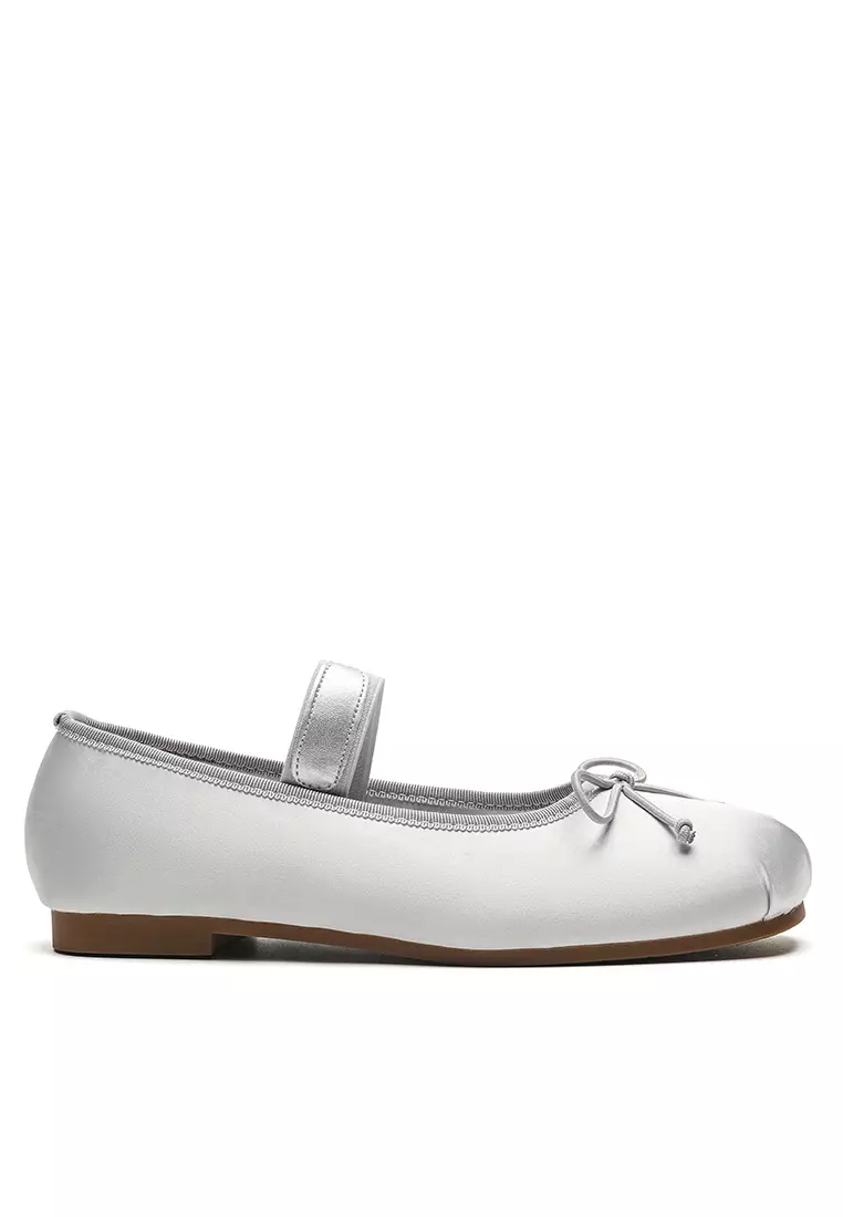Discount on Twenty Eight Shoes  shoes - SKU: Bow Round toe Strap Ballet Flat Shoes WW222-1