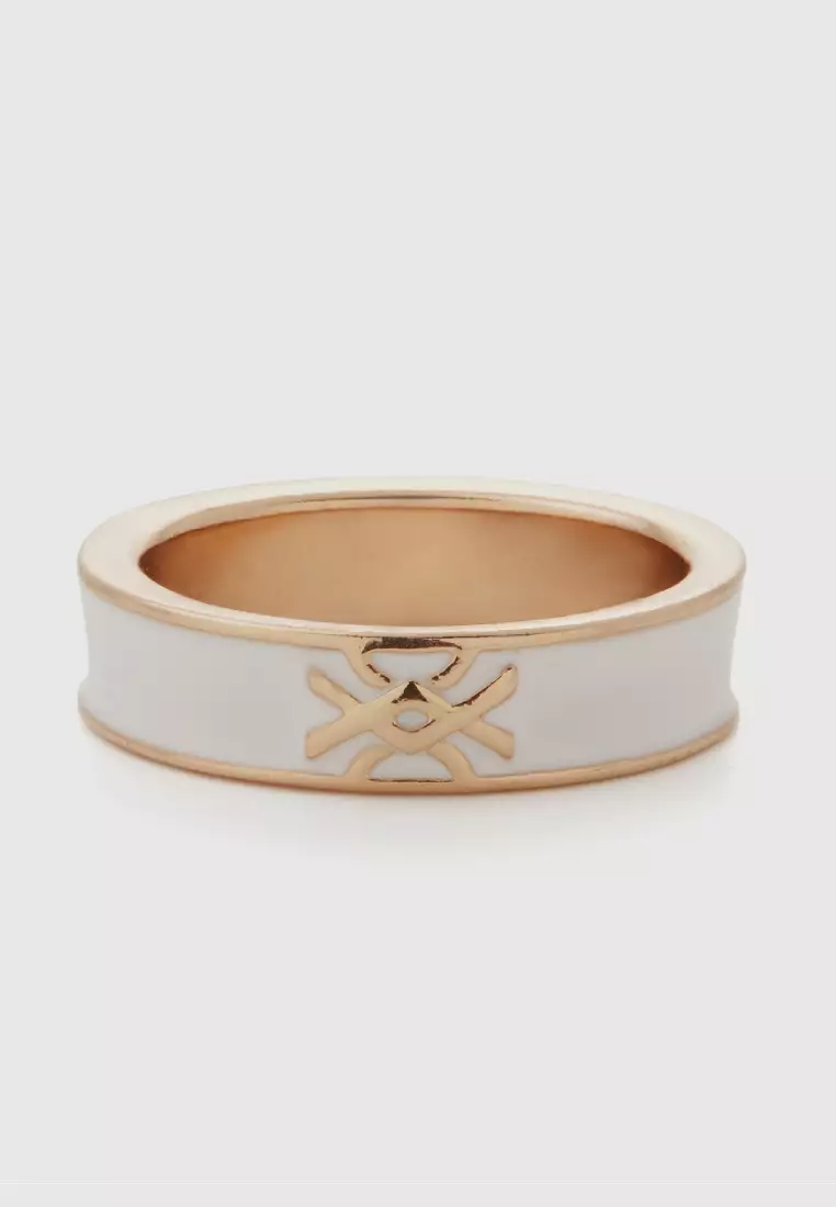 White hotsell band ring