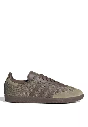 adidas gazelle silver green womens Cardinal Sepatu Sneakers Pria M1361T01A