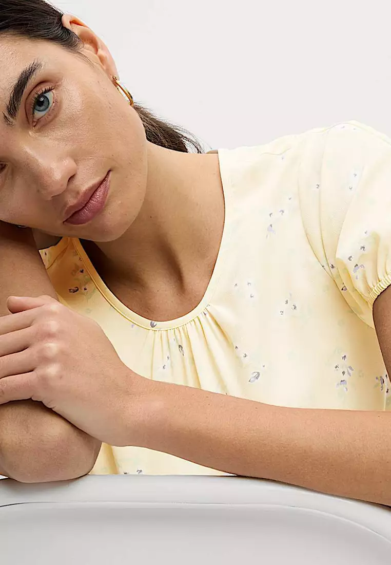 Floral Regular Fit Puff Sleeve Top