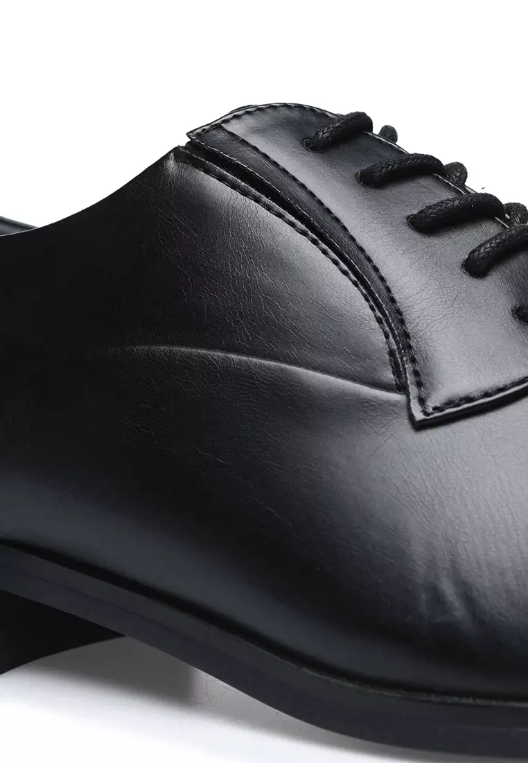 Heath Lace-Up Oxford