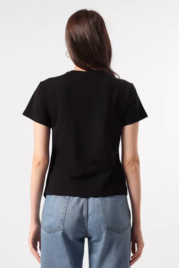 Minimal x Devina Putri - Clover - Double Jersey Twisted Tshirt - Black Warna Black
