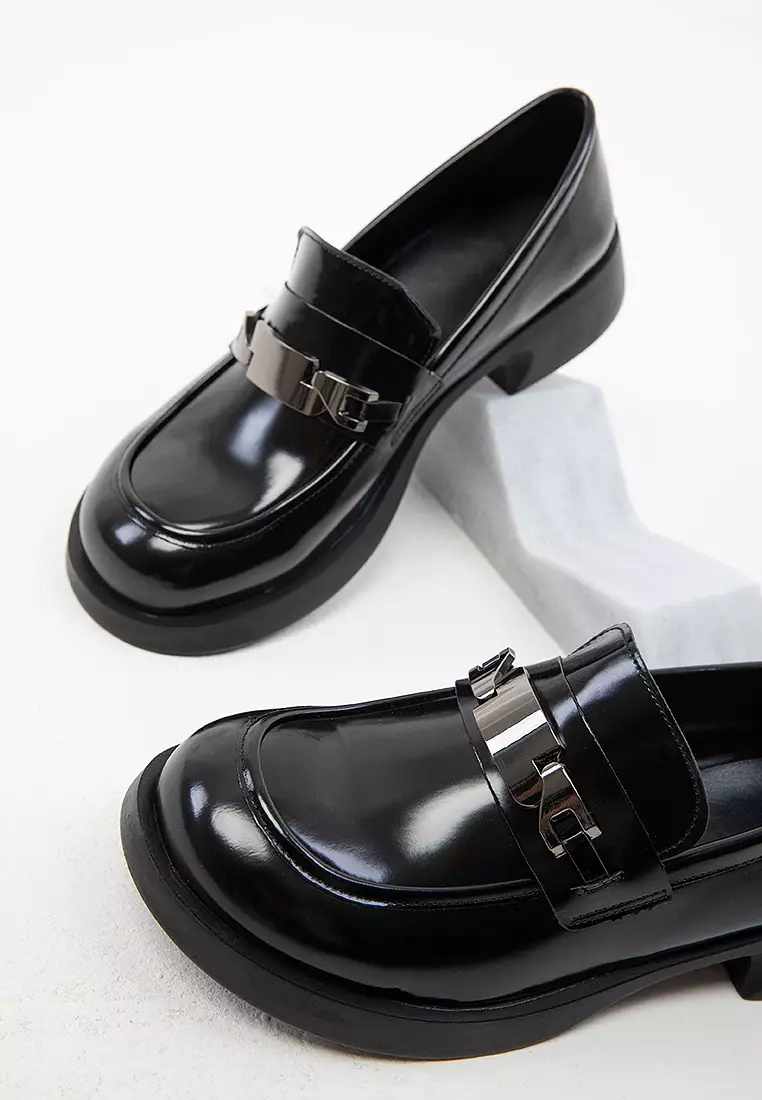 Jual Soho Smart Round Toe Loafers Original 2025 | ZALORA Indonesia