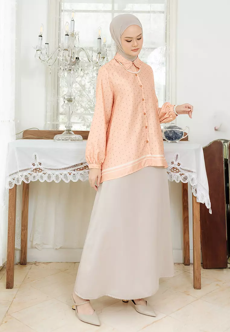 Signature Fanny Blouse
