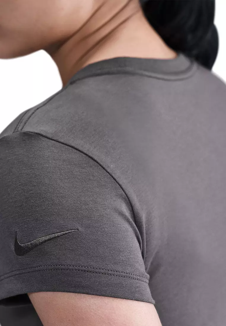 Sportswear Chill Knit T-Shirt