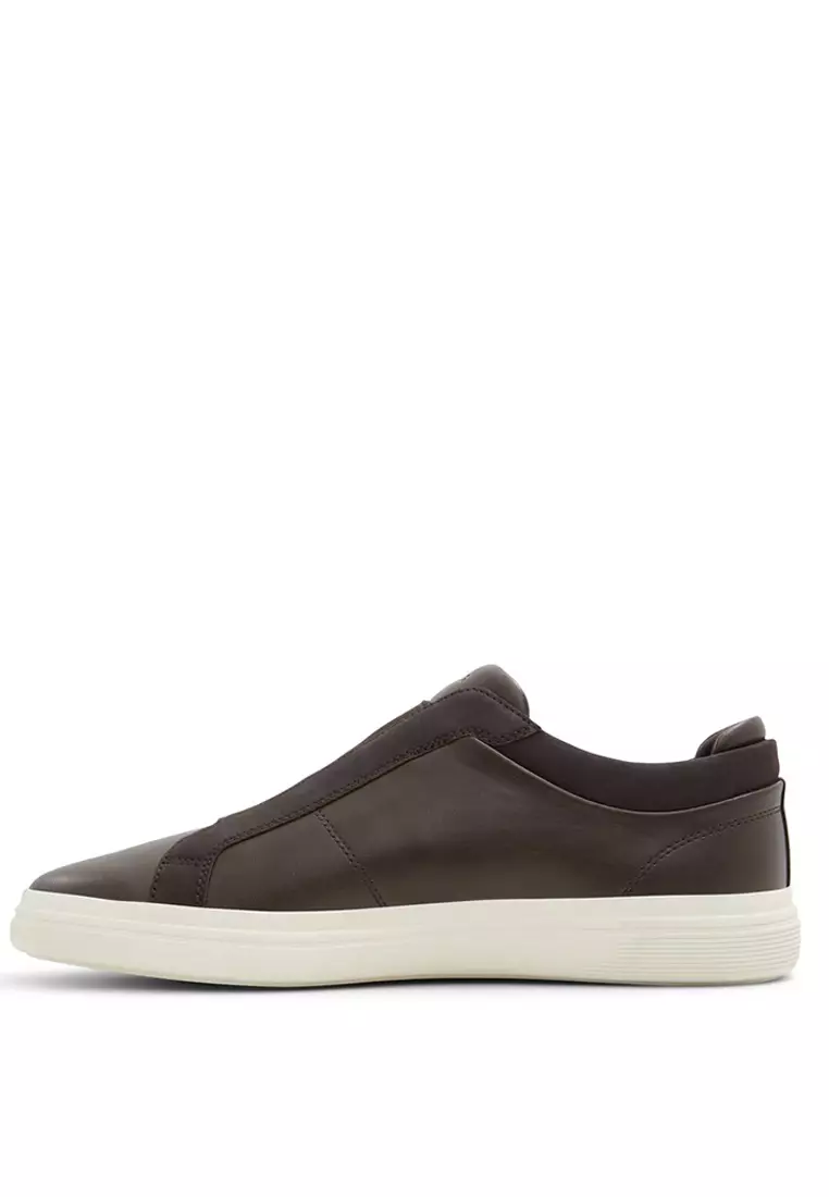 Aros Slip On Sneakers