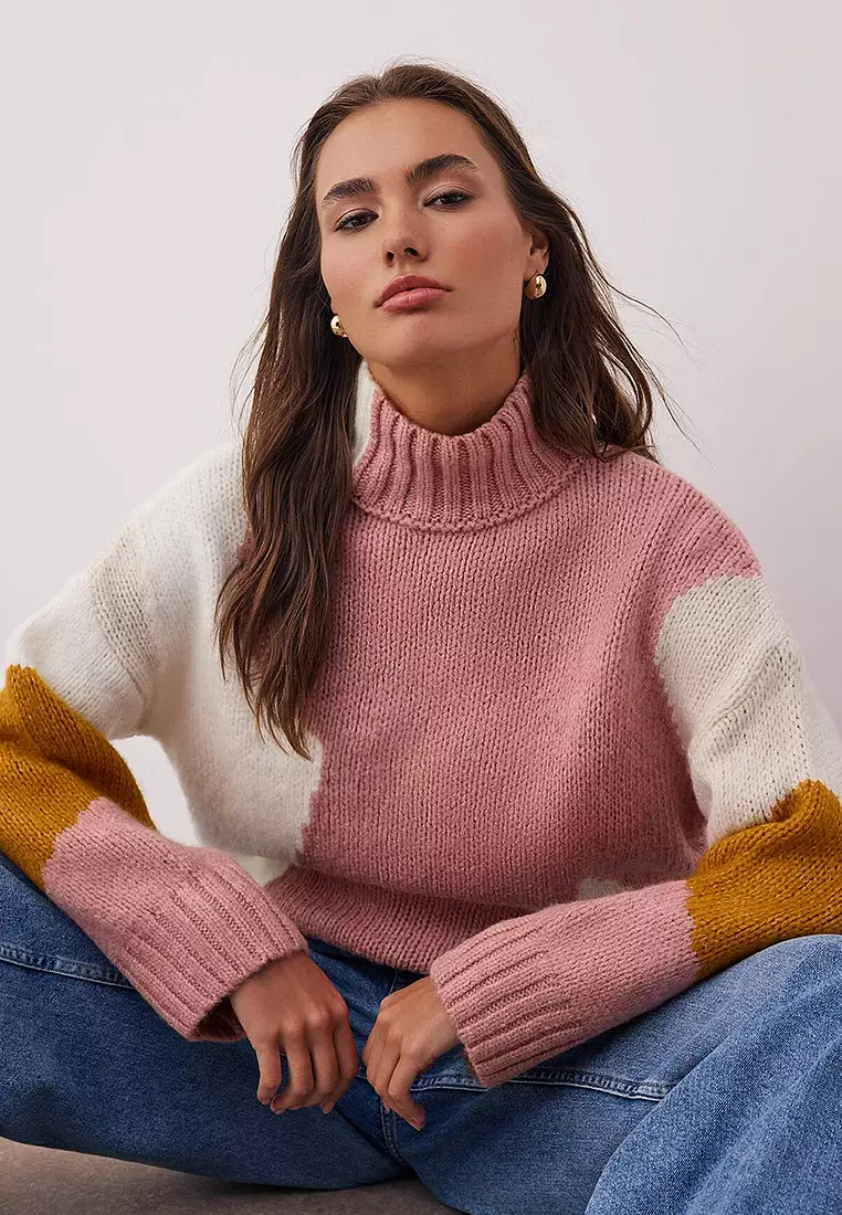 Soft Texture Color Block Wide Pattern Knitwear Sweater