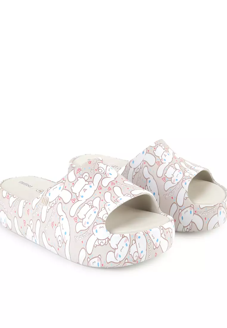 Free Platform Slide + Hello Kitty And Friends Ad