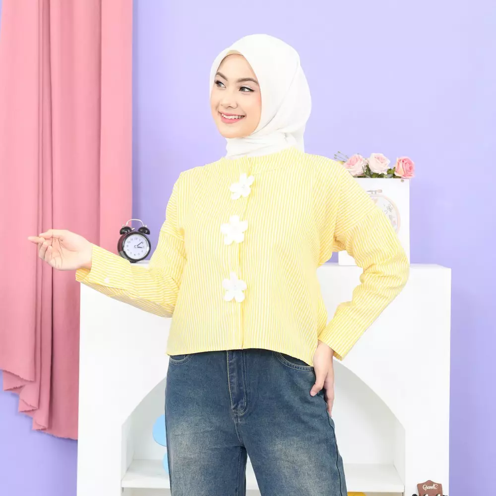 Roje Blouse - Soft Yellow M19773 R36S2