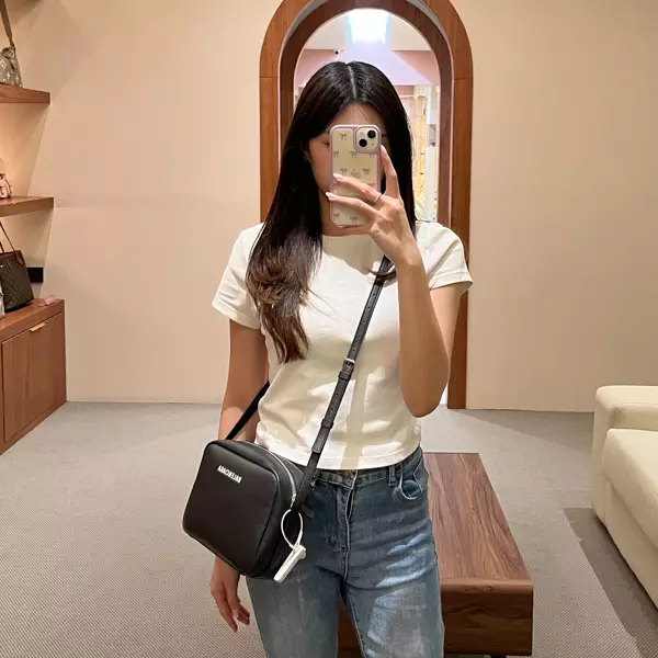 Tas BALENCIAGA TEXT WHITE BLACK SHOULDER BAG 100% ORIGINAL