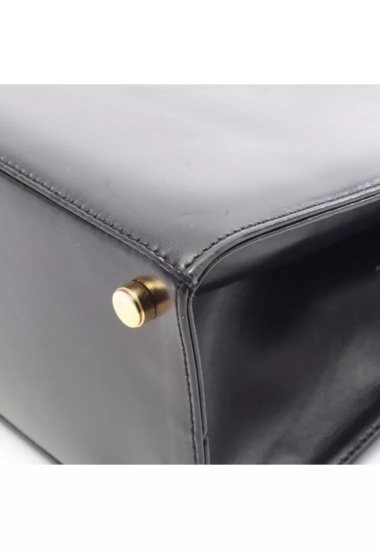 Pre-Loved Salvatore Ferragamo vara ribbon Handbag leather black 2WAY