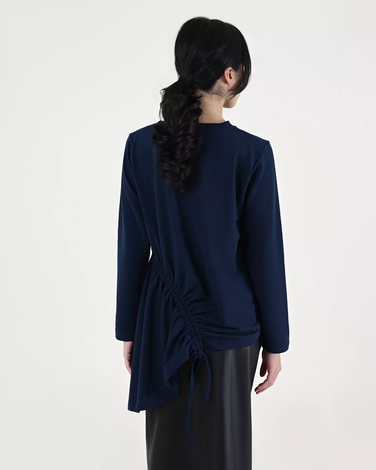 Geulis.id ALYA TEE - Navy