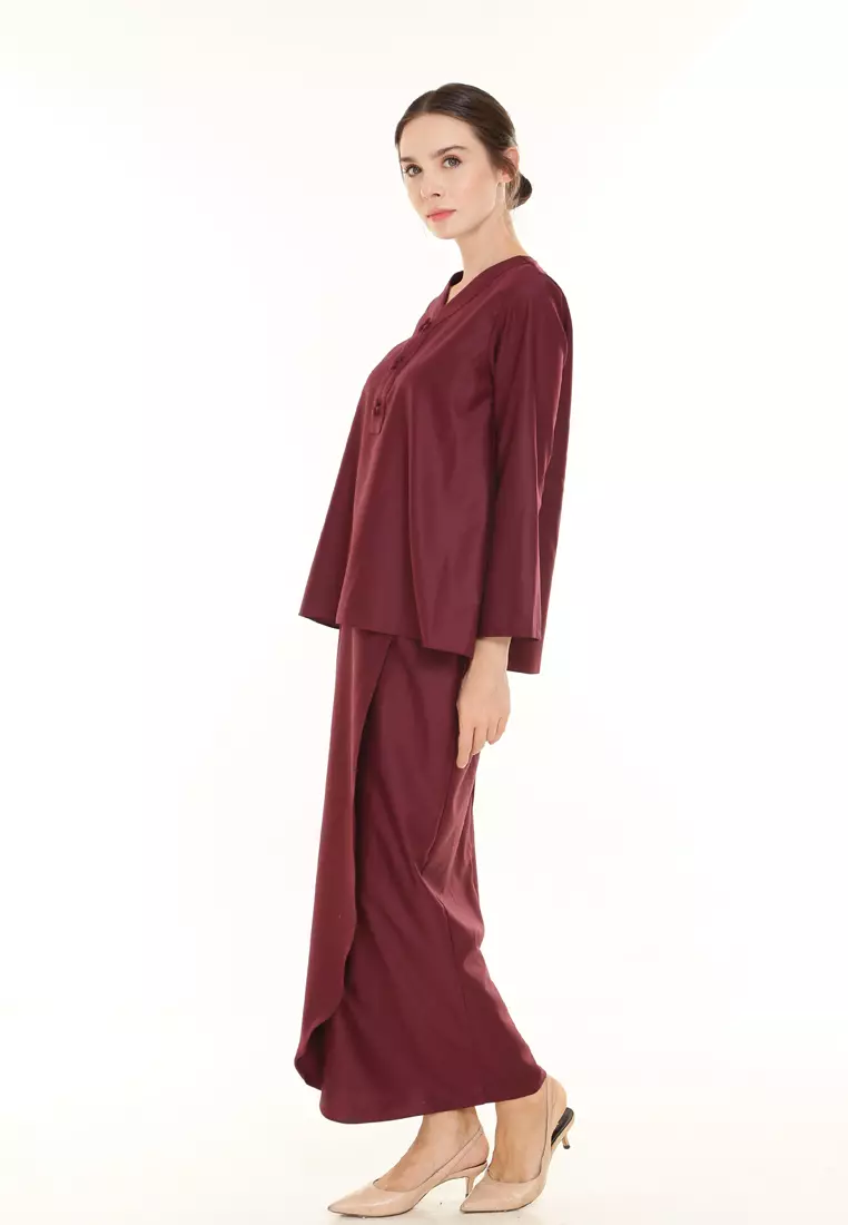 Kiera Kurung Kedah Modern in Burgundy