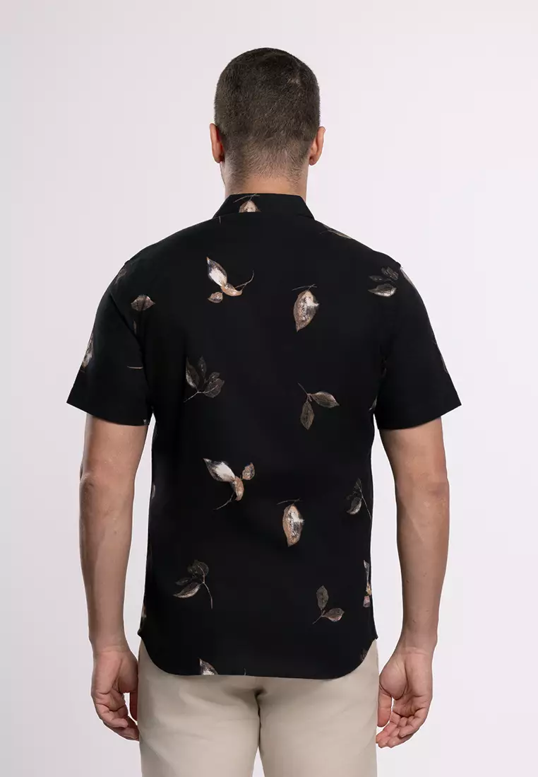 MOC Kemeja Lengan Pendek Pria GODRIC-BLACK