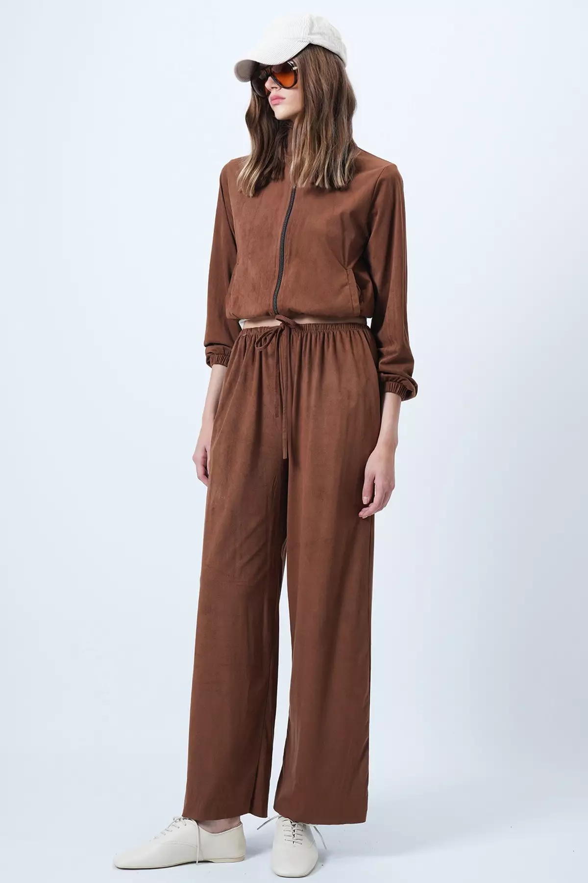 Women'S Tan Stand Collar Zippered Soft Textured Suede Jacket And Double Pocket Pants Suit Alc-X14445