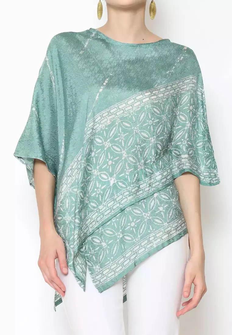 Rinjanie Batik - Motif Batik Kontemporer - Blouse Zigzag Greentea - Batik Kantor Modern - Blouse Batik Wanita Warna Pastel - Blouse Batik Modern Asymmetric - Batik Cap Mix - MAHG - GT