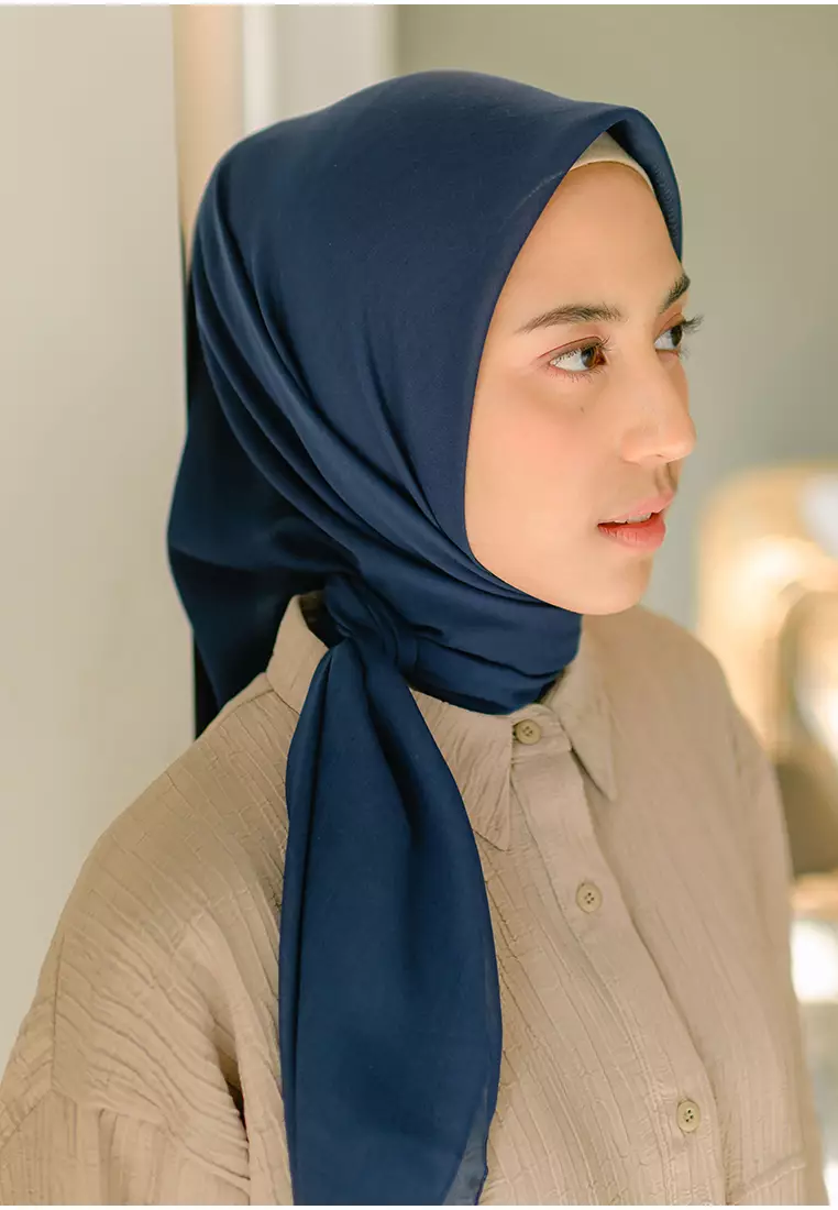 Mara Plain Paris Navy