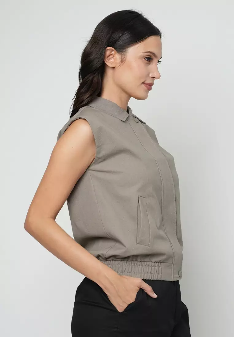 Leila Sleeveless Collared Top