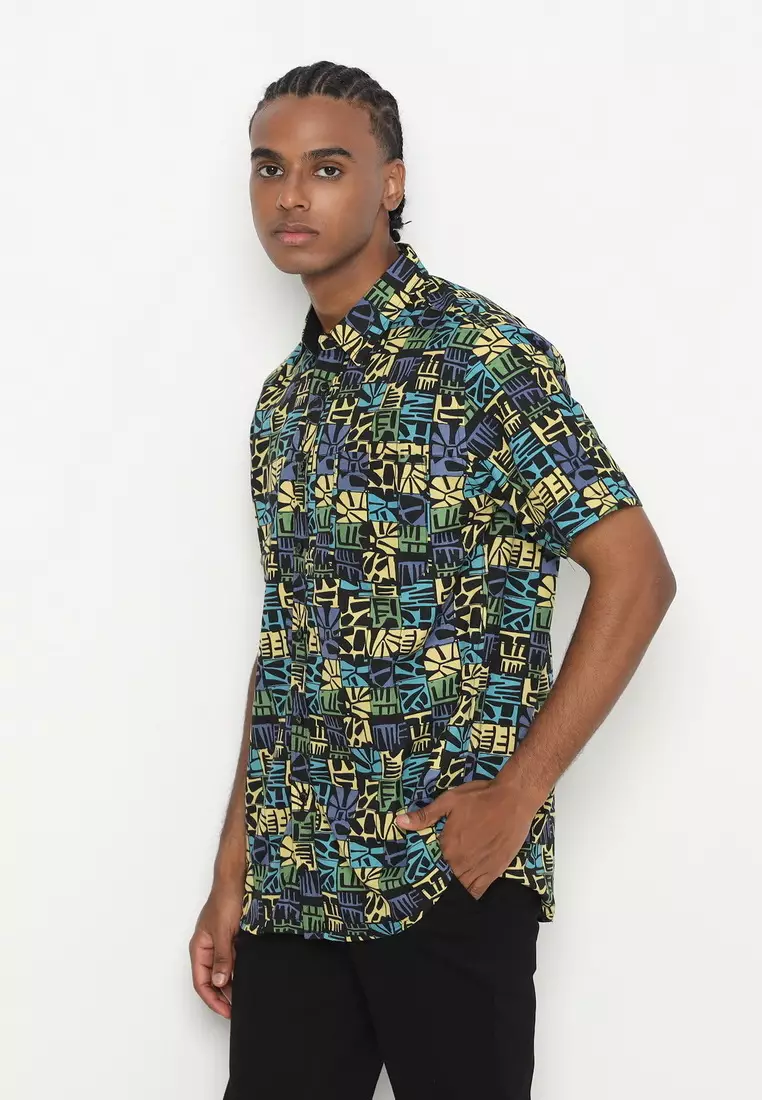 POLICE Kemeja Abstrak Printing Cotton Soft Yellow Blue Regular Fit Pria