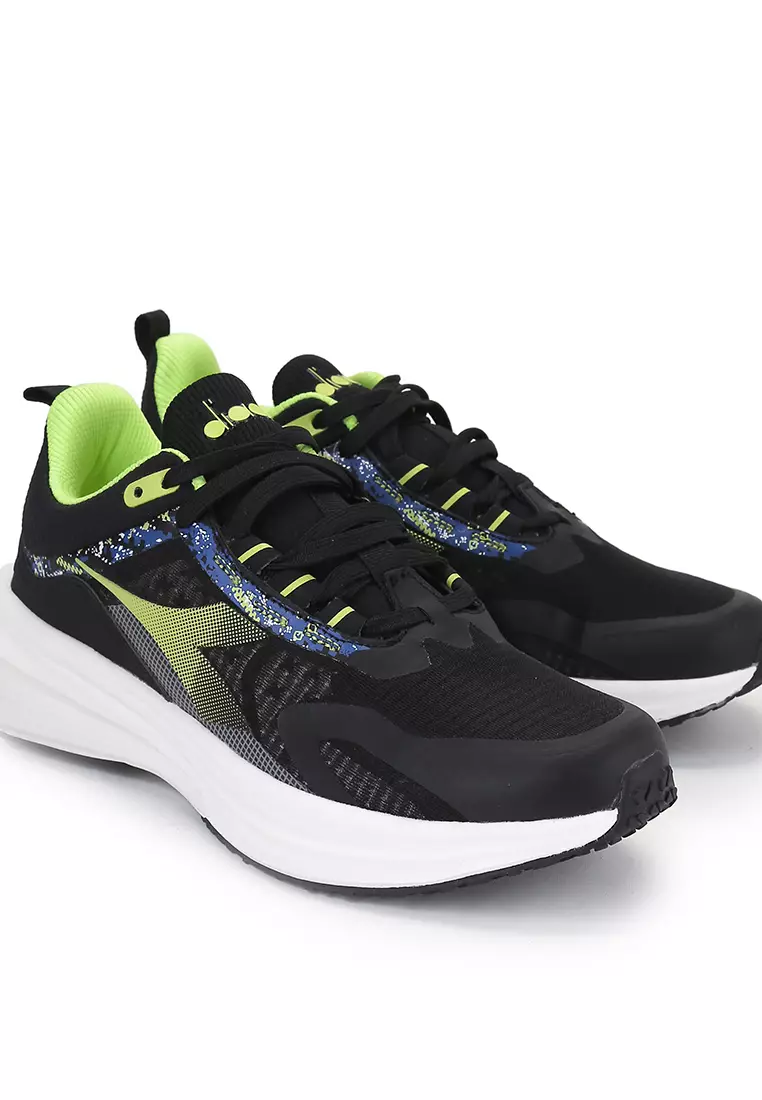 Diadora zalora hotsell