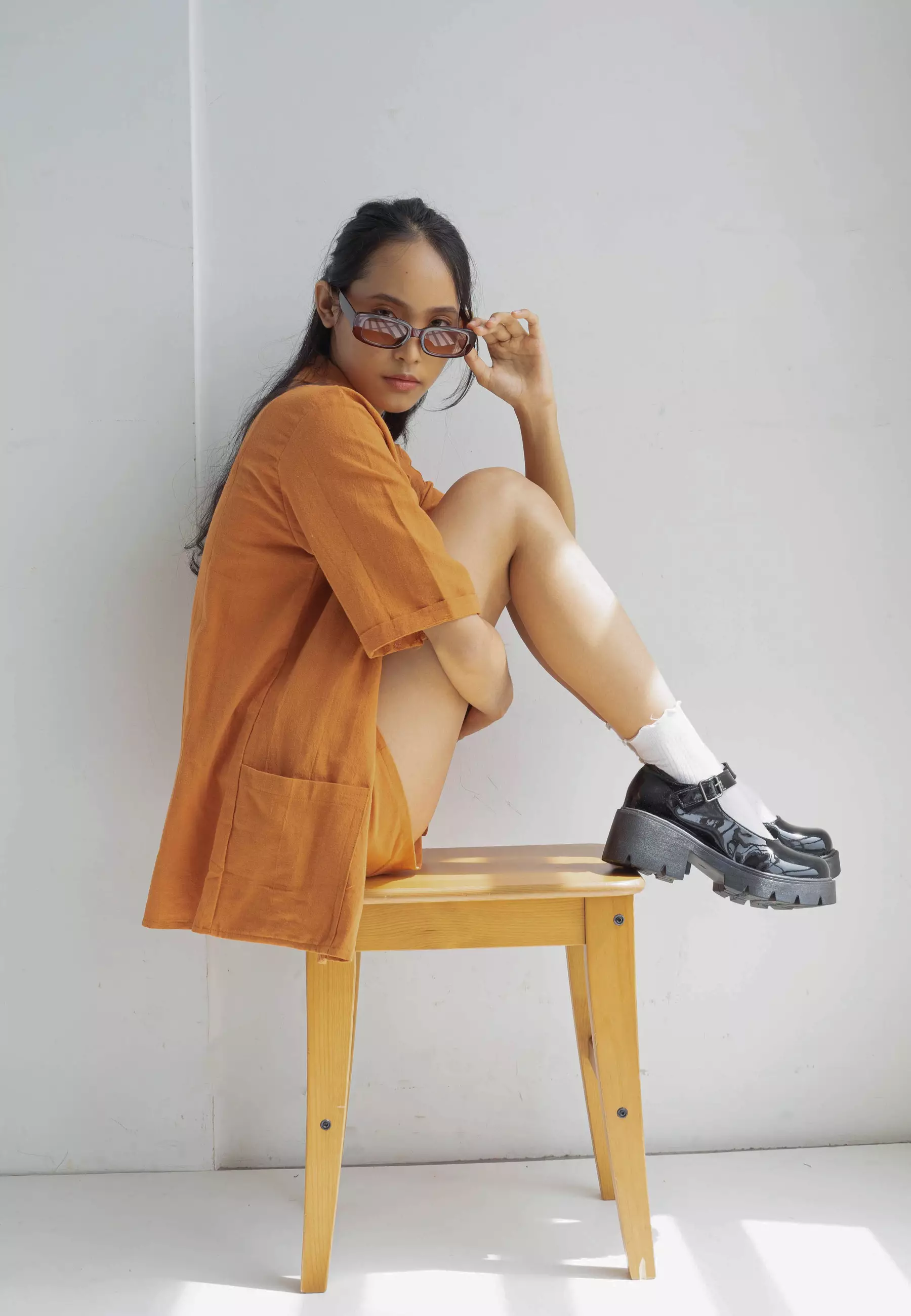 Houseofcuff Meadow Set in Bronze Setelan Blazer & Celana Pendek Linen