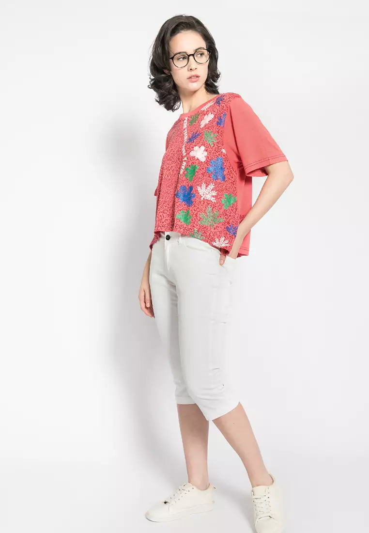 LGS - Kaos Wanita - Sablon Motif - Merah - Regular Fit - LTS.555.T996.083.C