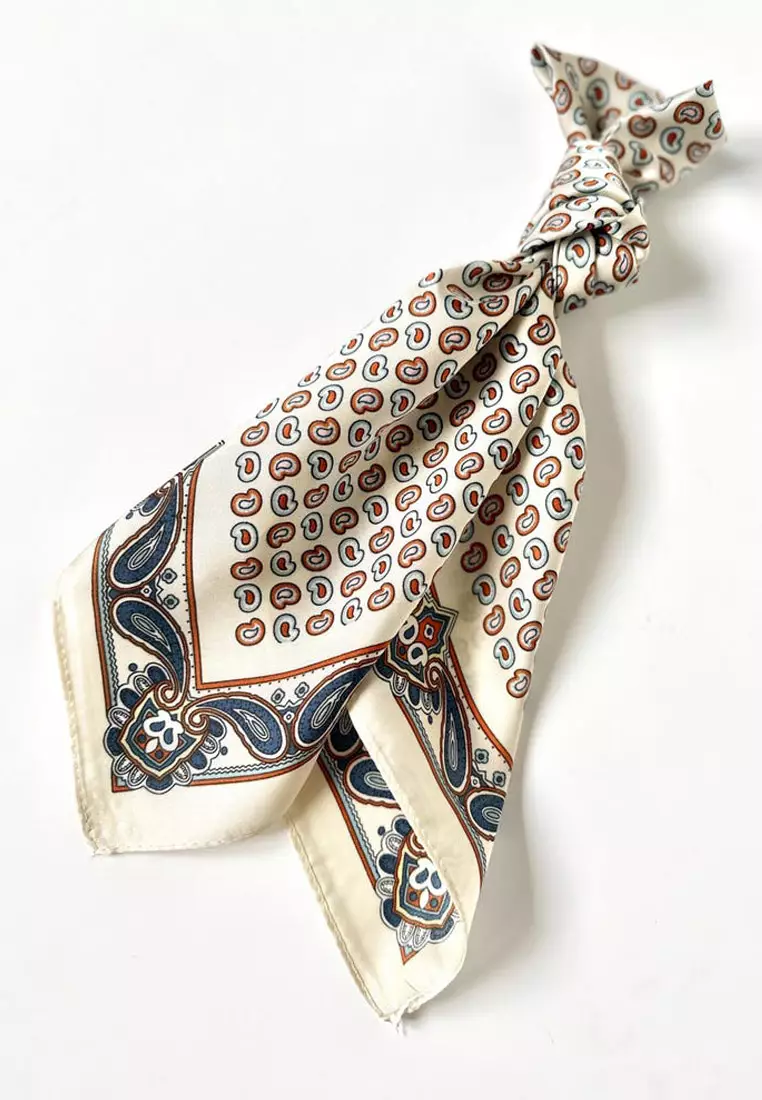 Aksesoris Scarf Mini Paisleys Motif Silky Square Satin Scarf Segi Empat Ukuran Kecil blue, White & Multi