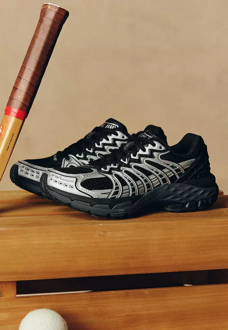 MEN'S KONEJO SNEAKERS