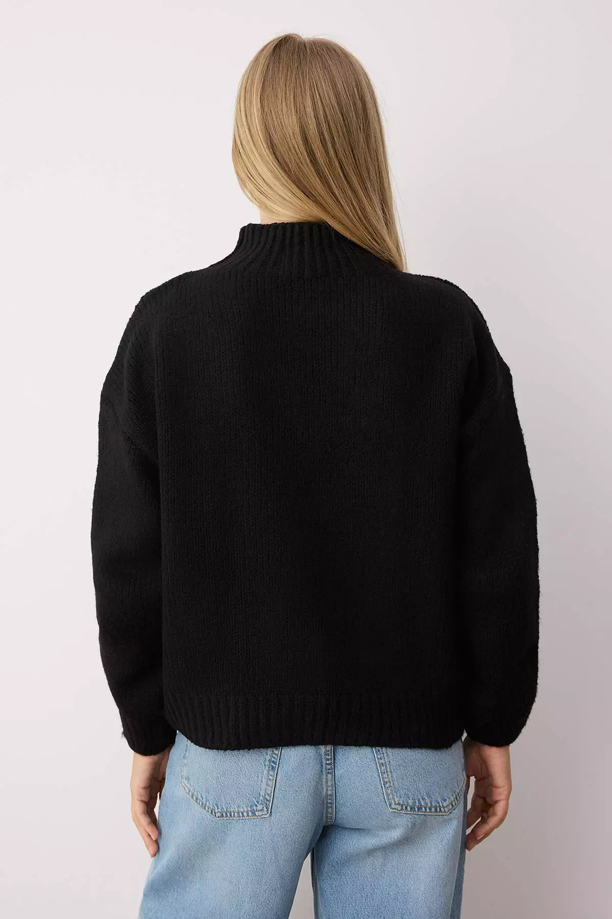 Black Soft Textured Thick Crew Neck Knitwear Sweater