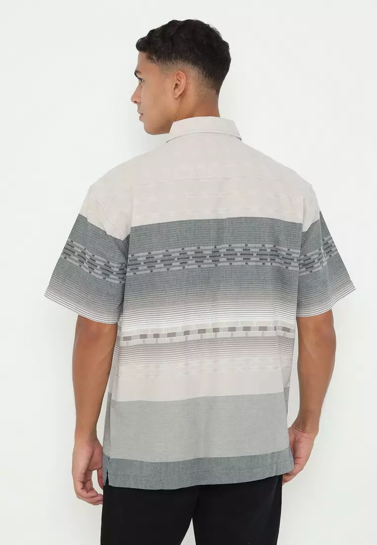 POLICE Kemeja Border Printing Regular Fit Pria