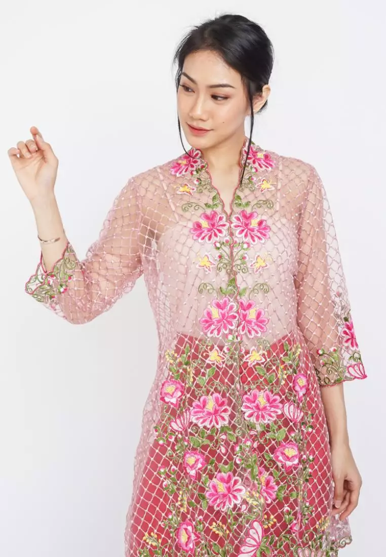 Kebaya Tile Embroidery