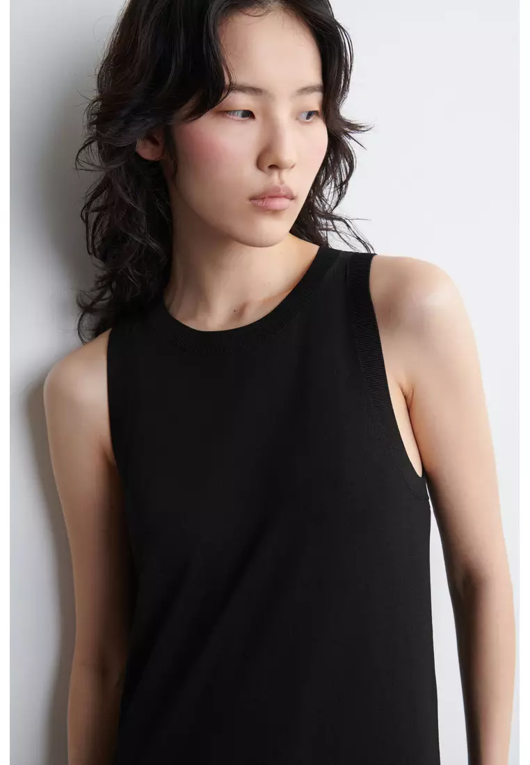 SLEEVELESS KNITTED MIDI DRESS