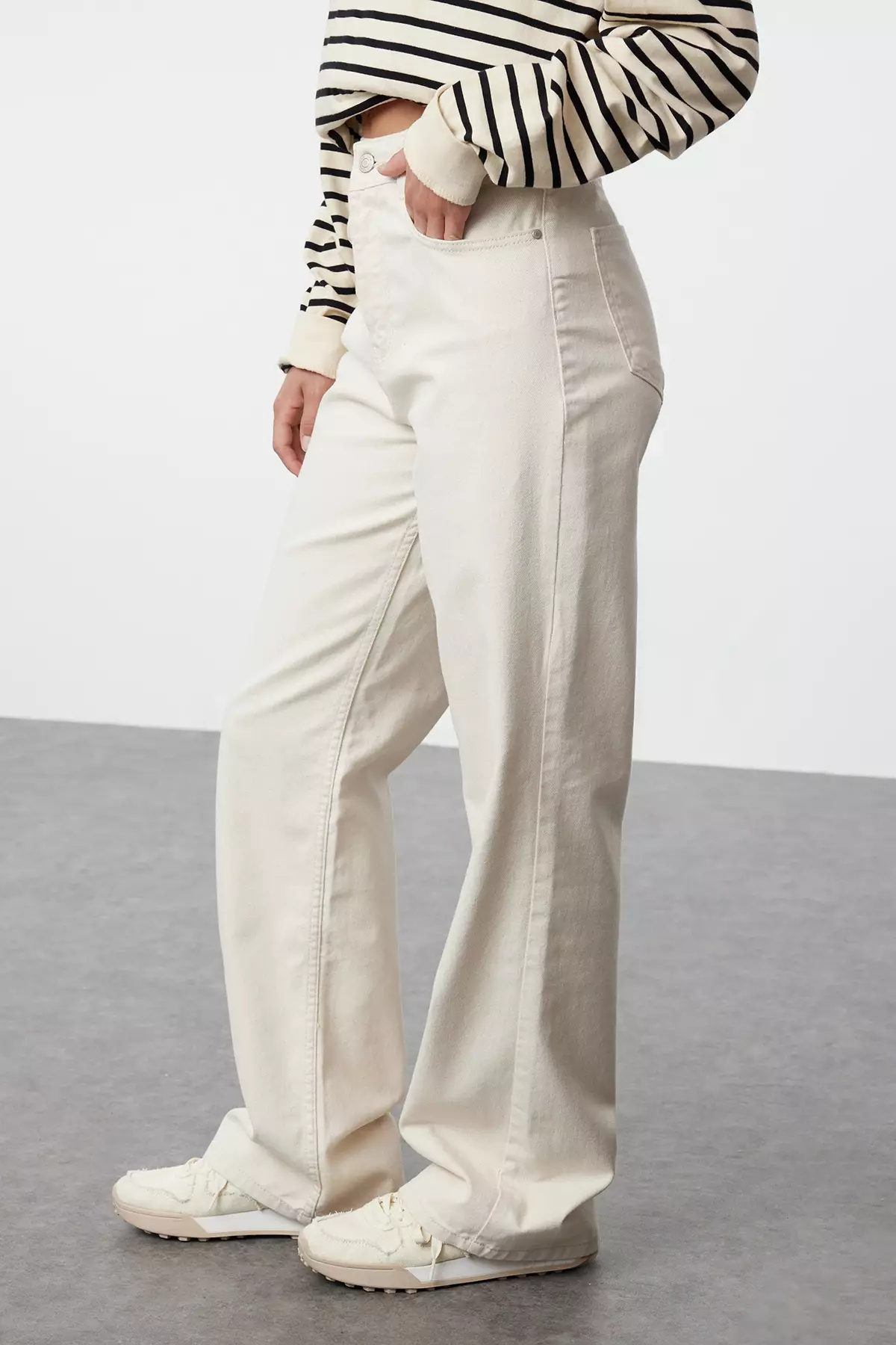 High Waist Wide Leg Jeans