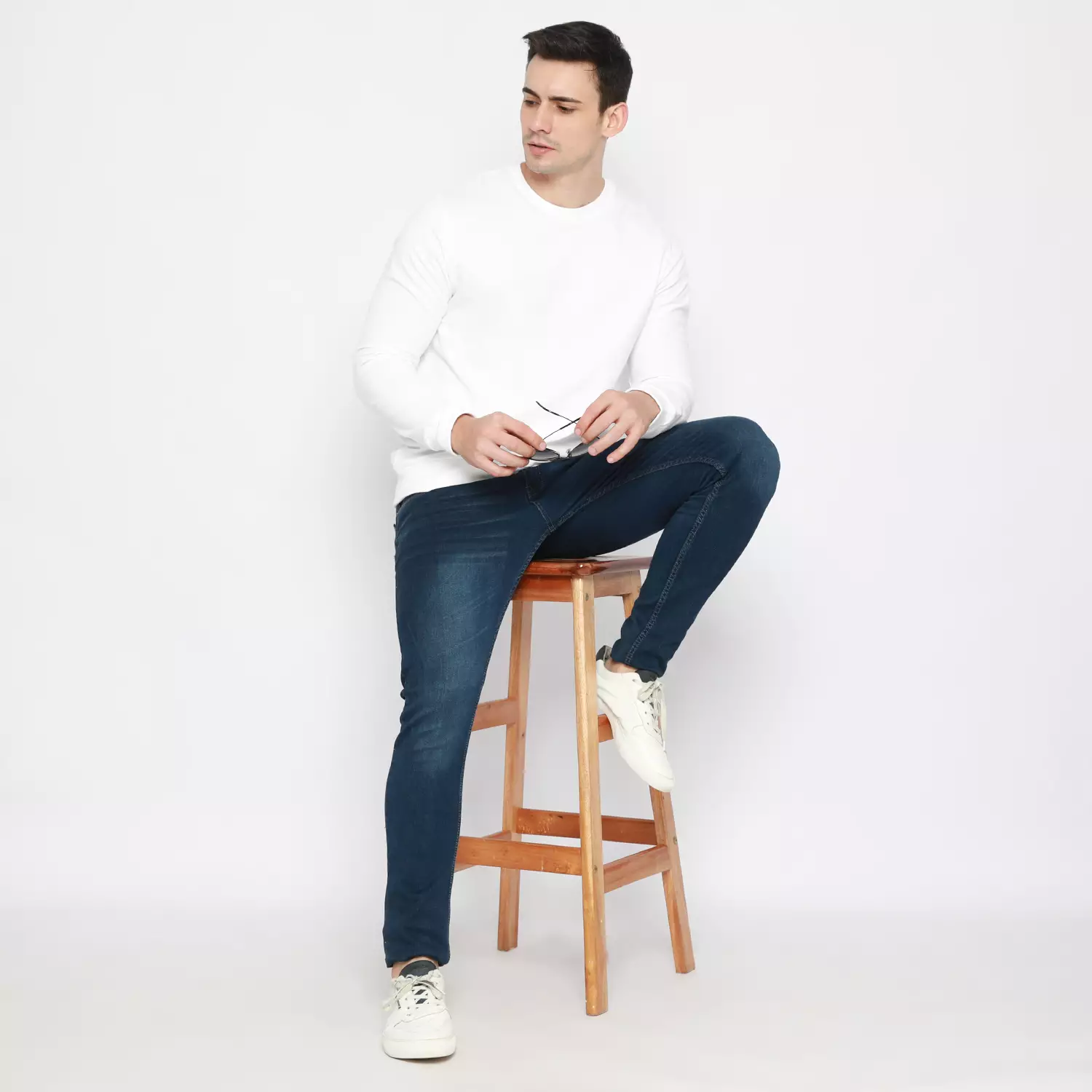 Kale Sweater Sally White/ Sweater Pria Casual / Unisex