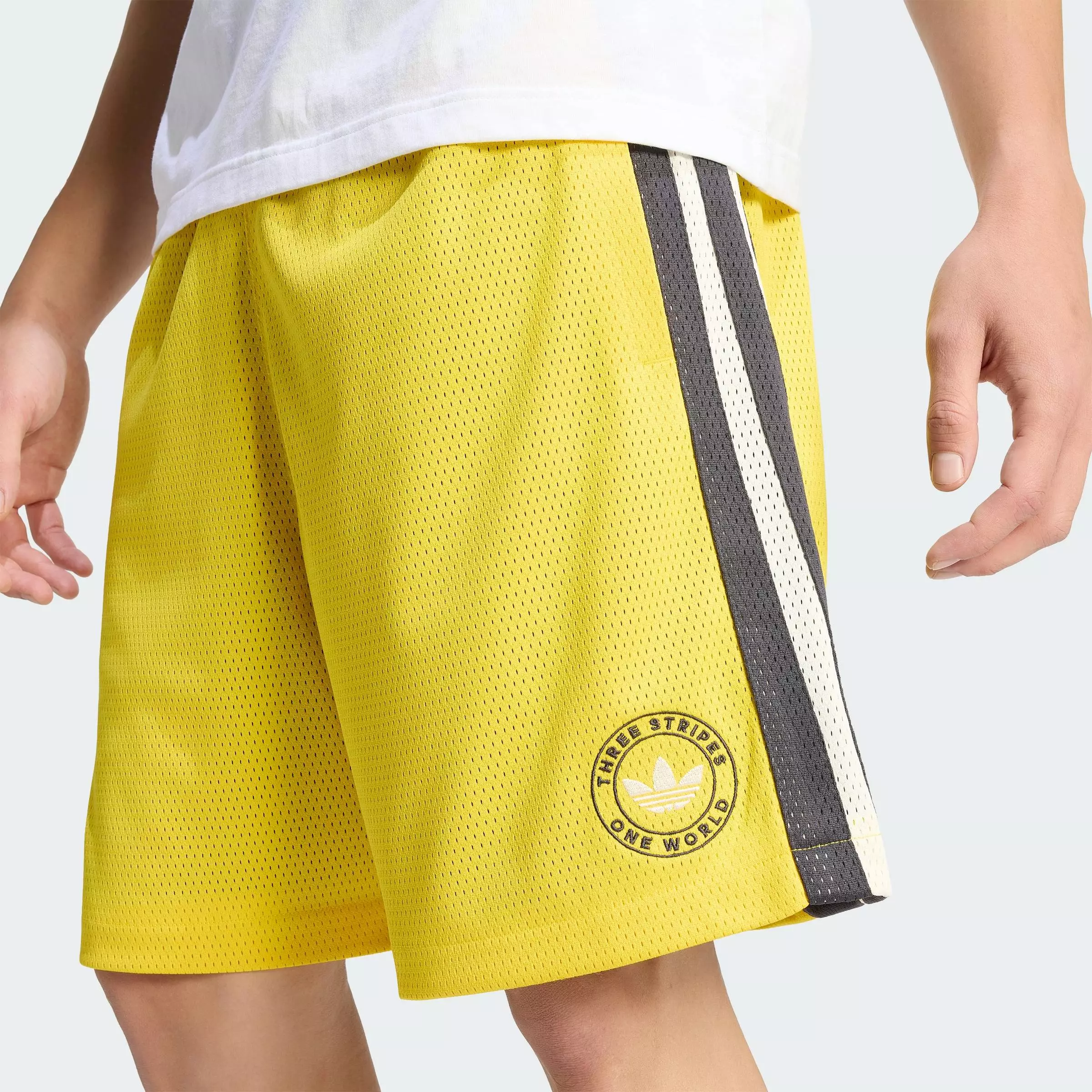 Lifestyle ORIGINALS SANTIAGO SHORTS Men Yellow KU9252