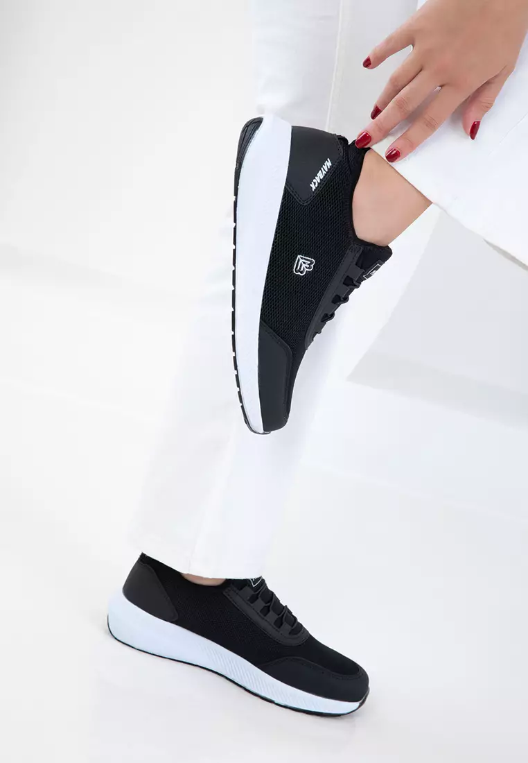 Black Women's Sneaker 20779