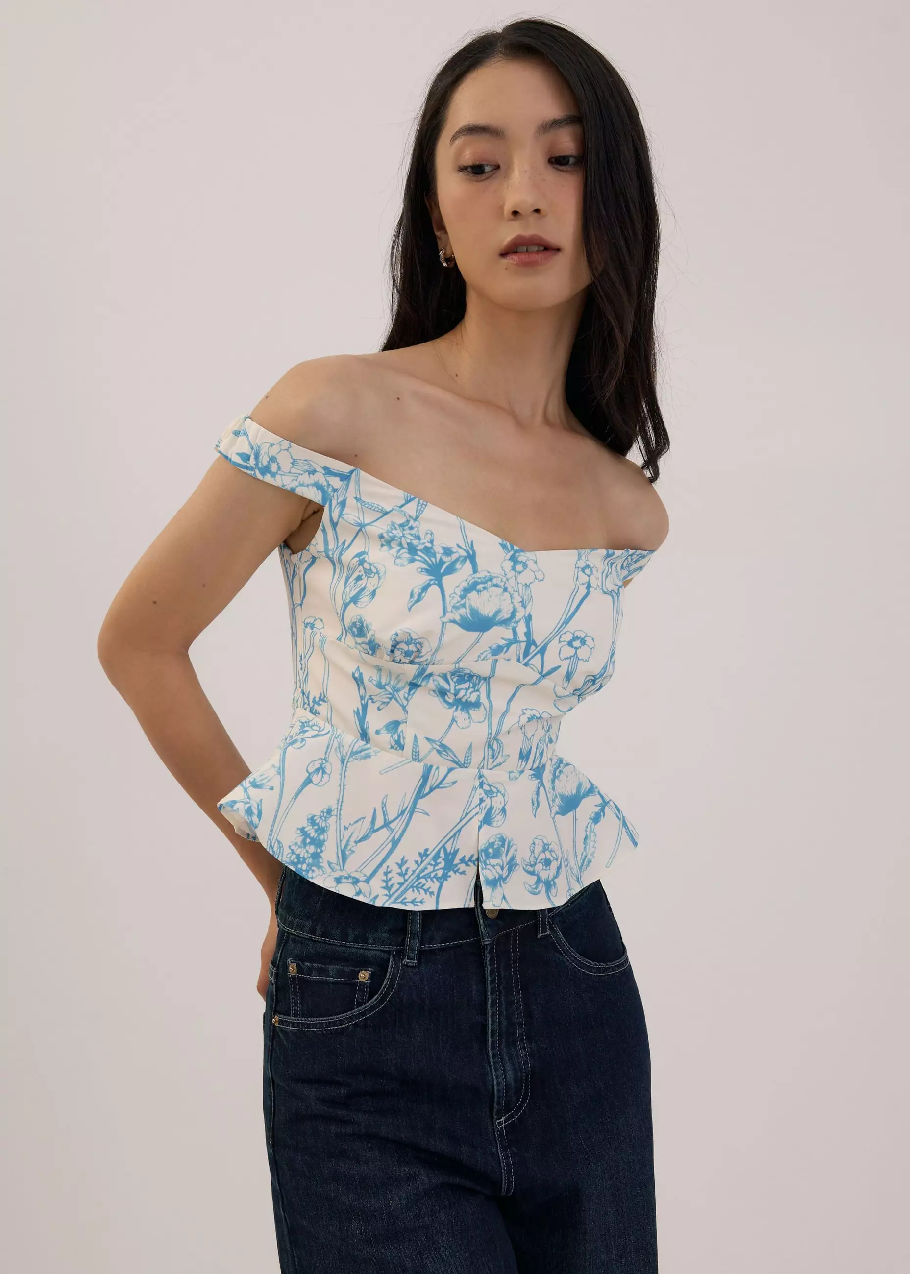 Atasan Wanita - Off Shoulder Peplum Top in Tidal Blooms