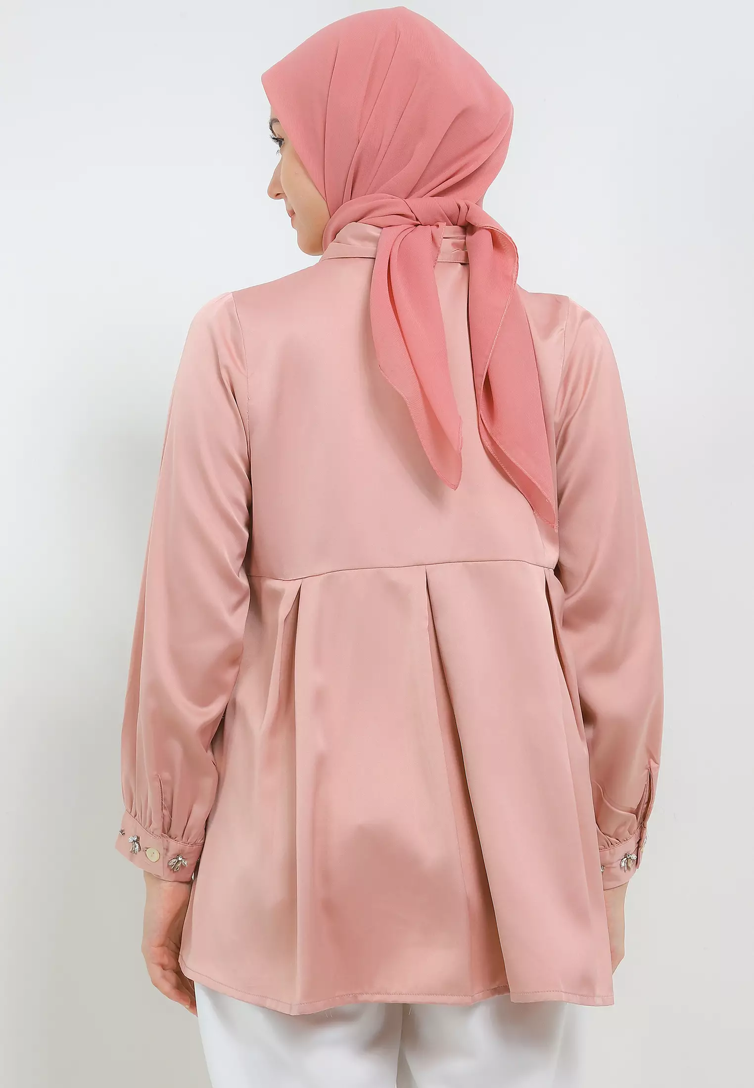 MFMW Syaucha Atasan Blouse Satin Dusty Pink With Payet