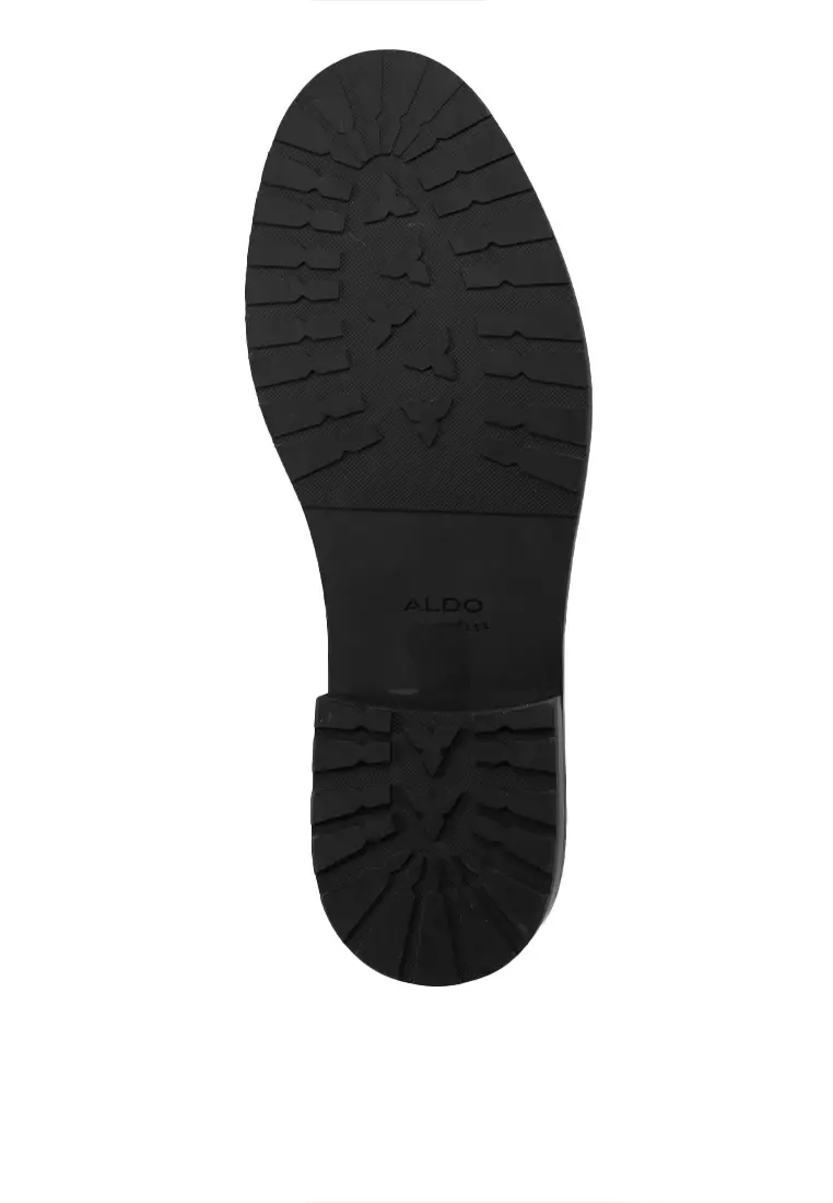 Melville-In Shoes