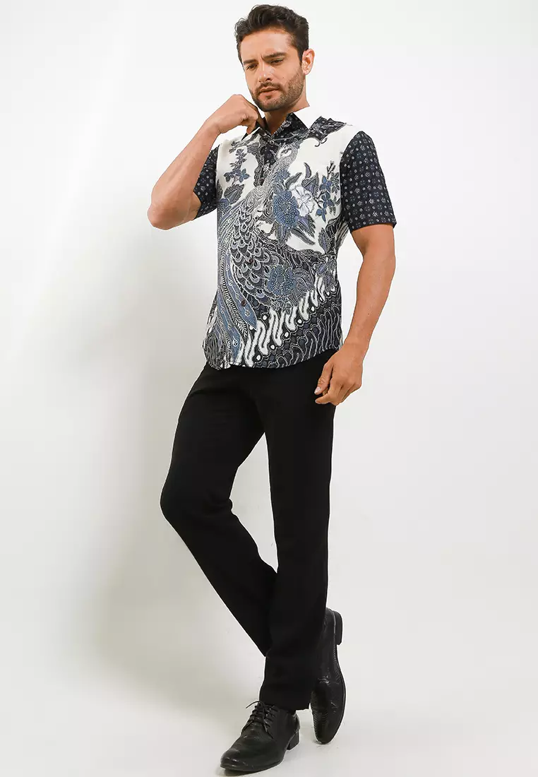 Hem Slimfit Batik Pria Lengan Pendek Gervaso White