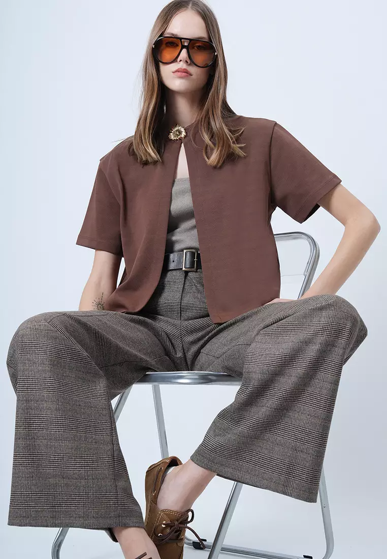 Gold Brooch Short Sleeve Knitted Jacket and Strapless Blouse Set